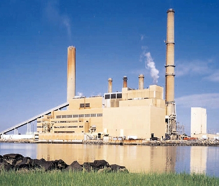 ​The existing coal-fired Salem plant will close in June, reducing capacity by 585 MW