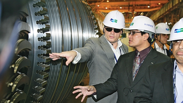 Doosan engineers inspecting a turbine
