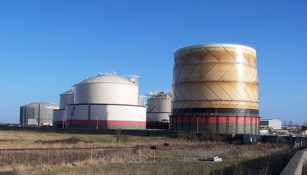 UK gas storage oversupply led to wholesale prices falling