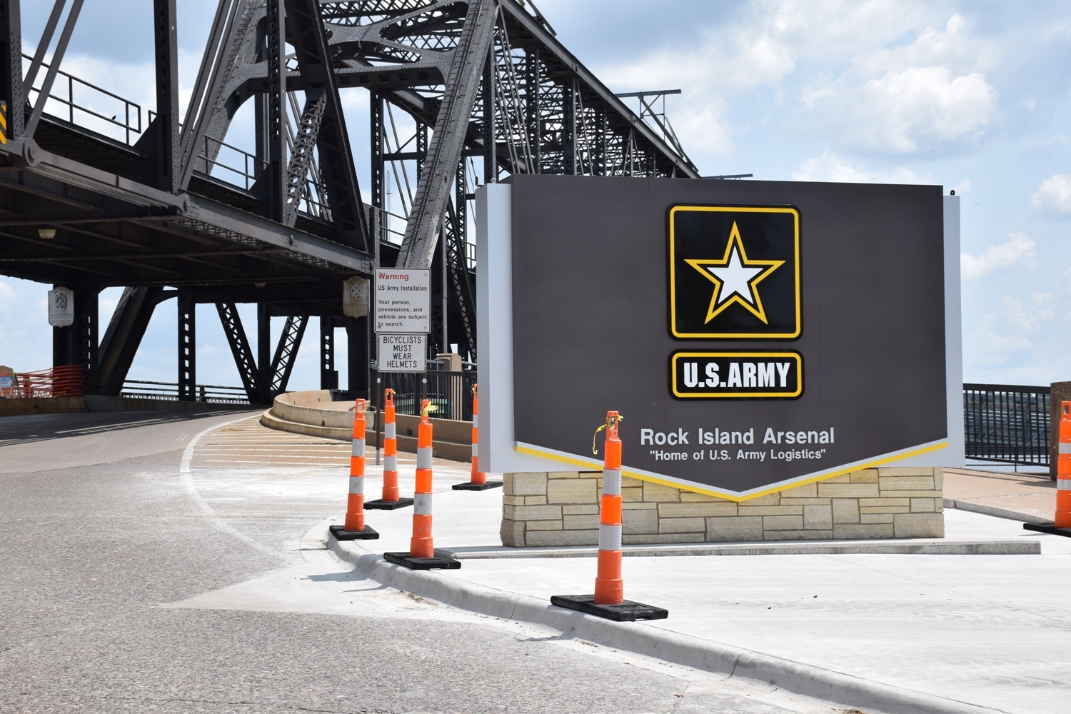 Honeywell will supply the Army's garrison.