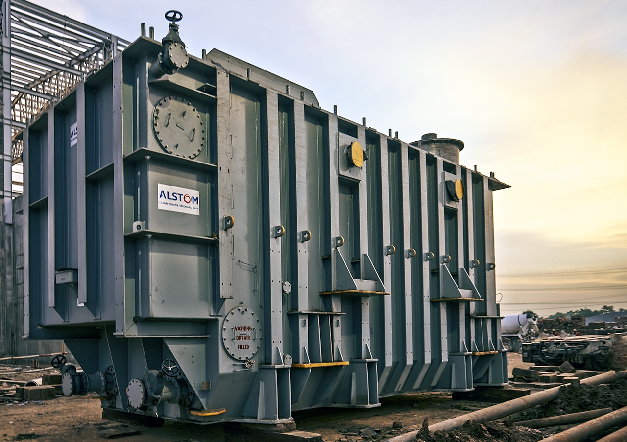 800 kV HVDC transformer delivered to the project site