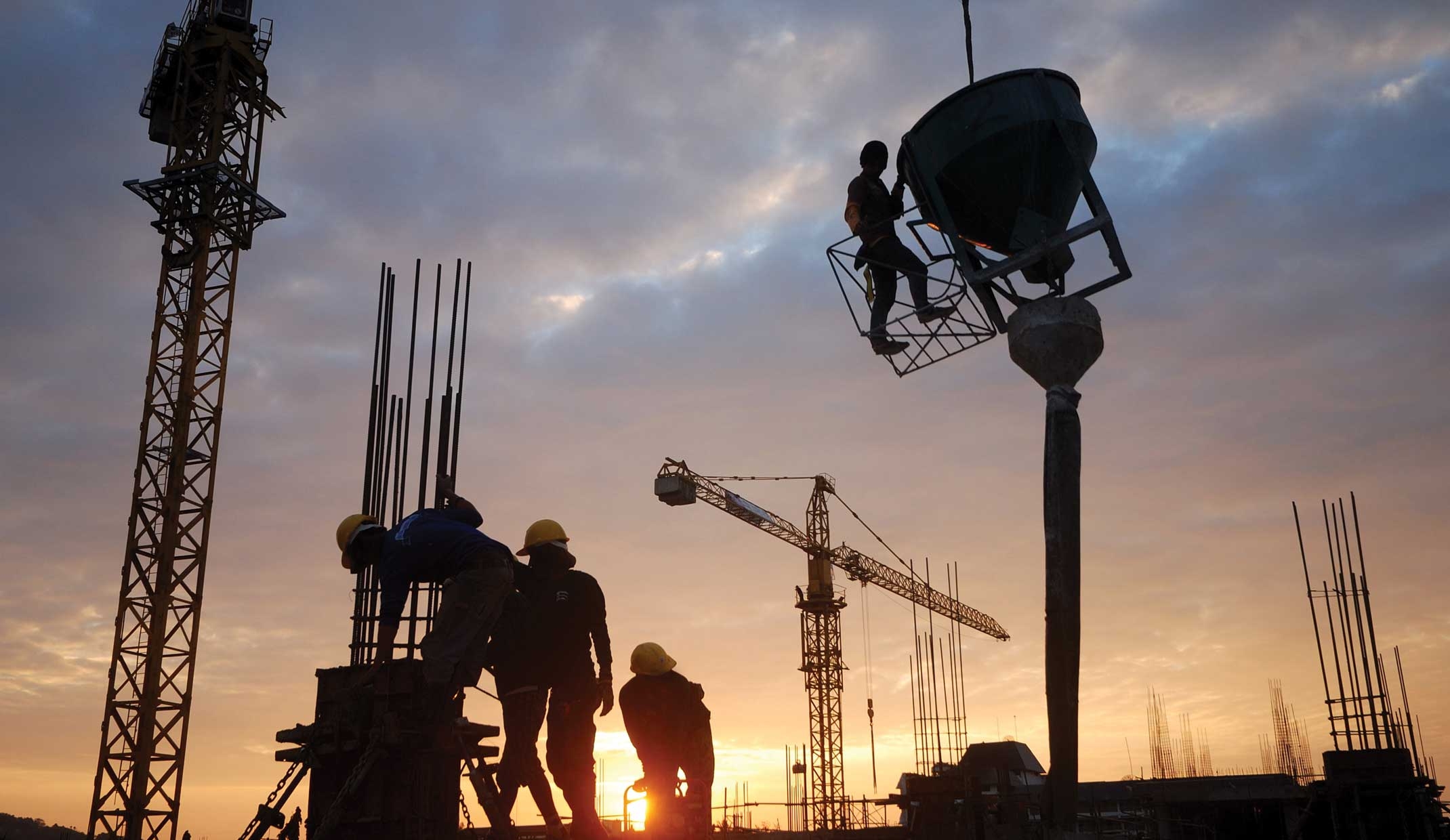 Construction works in Qatar