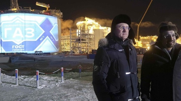 Alexander Novak and Khalid al- Falih at the start-up of Yamal LNG