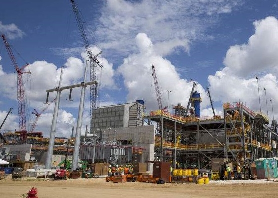 Construction at Duke's Crystal River Energy Complex