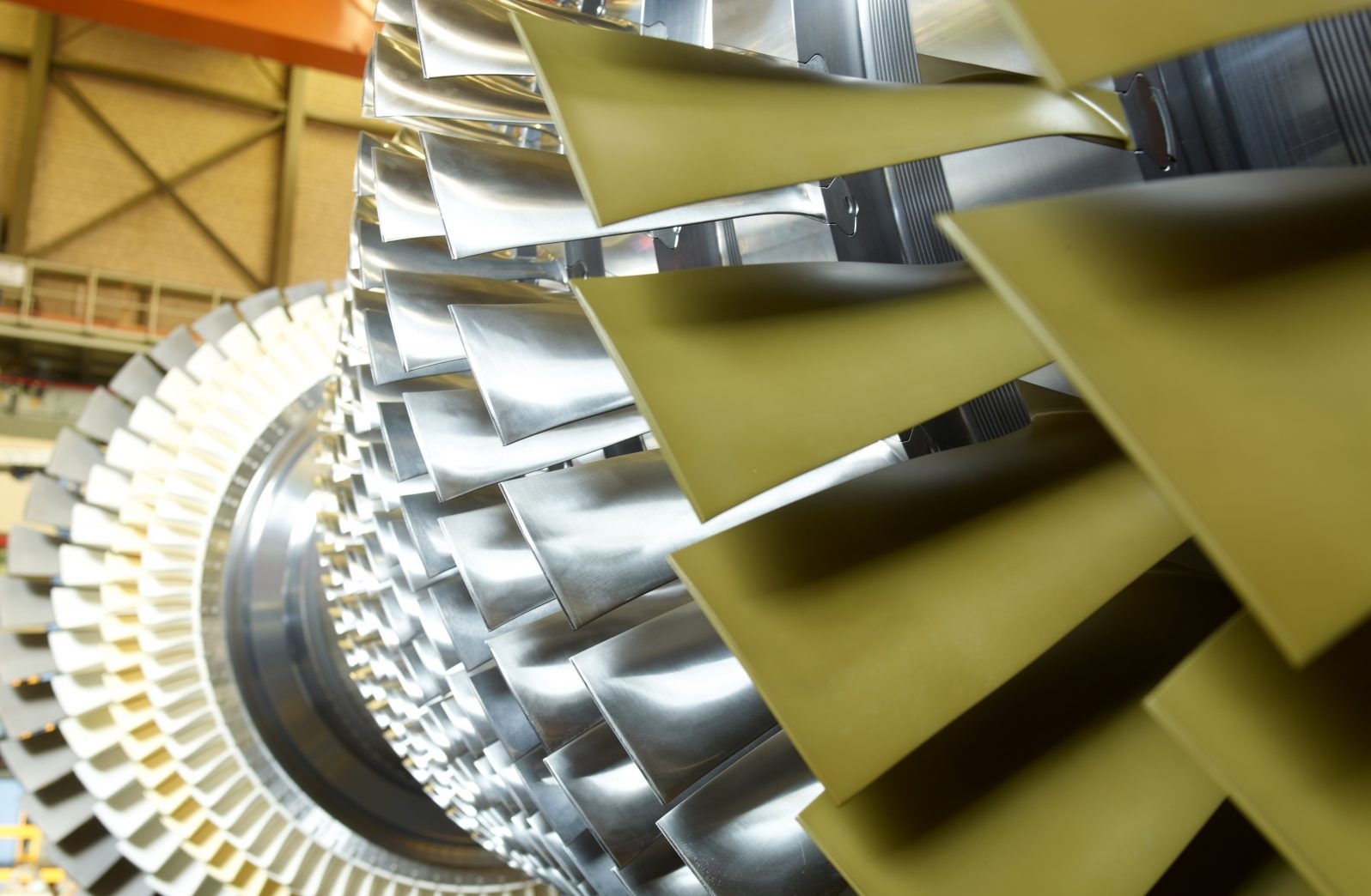 Blades of a SGT6-4000F turbine