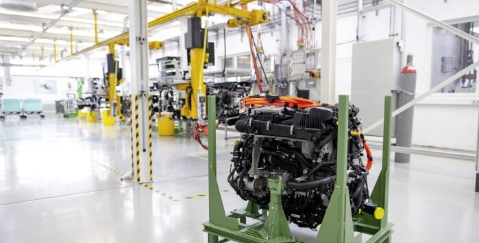 Lab1886, the innovation unit of Mercedes-Benz, supports Rolls-Royce Power Systems in a pilot project for stationary fuel cells.