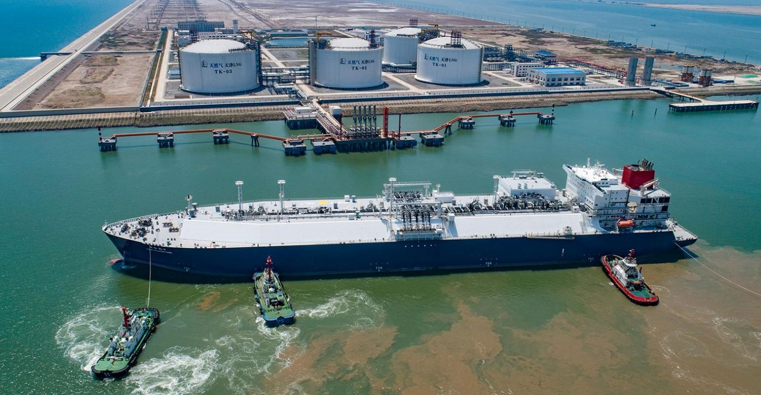 LNG tanker arriving at Tianjin