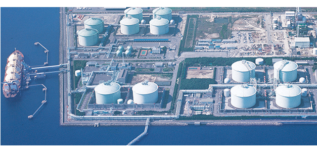 JERA’s Yokkaichi LNG import terminal and power station