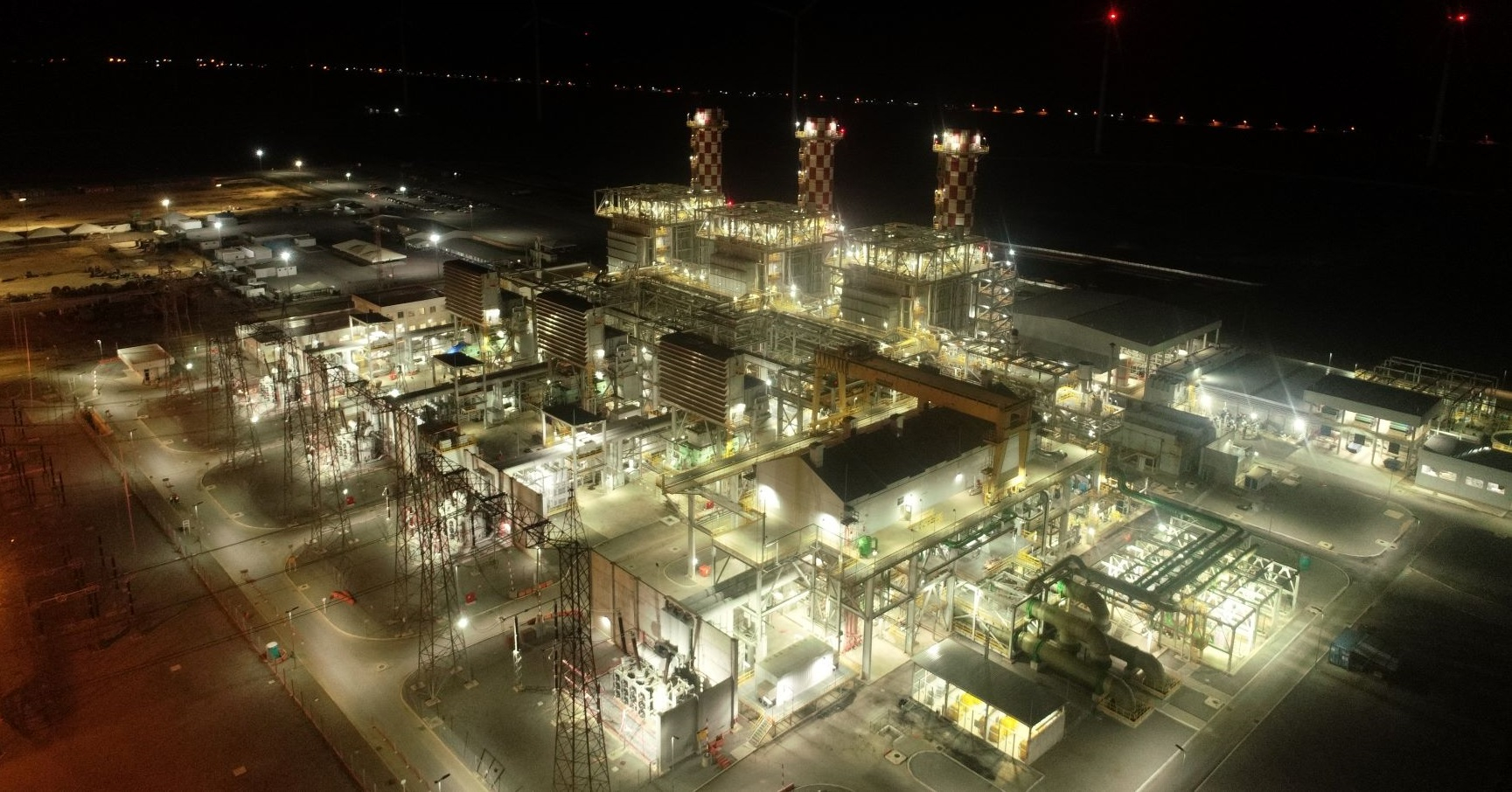 Nighttime view of the 1.5 GW Port of Sergipe I Complex
