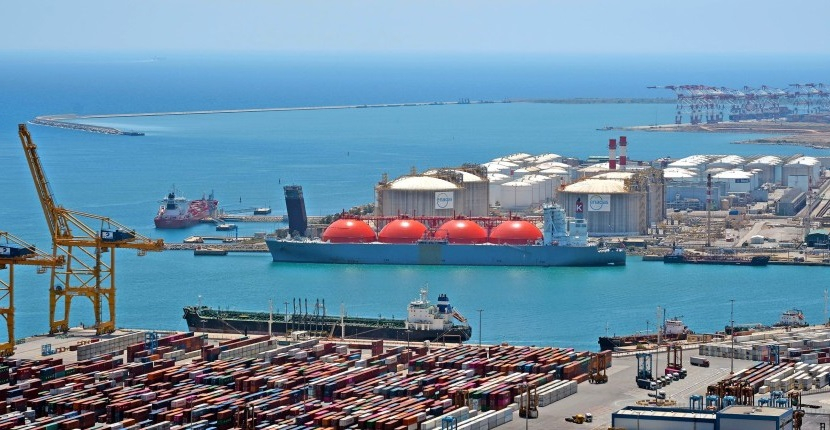 LNG tanker discharging at Barcelona