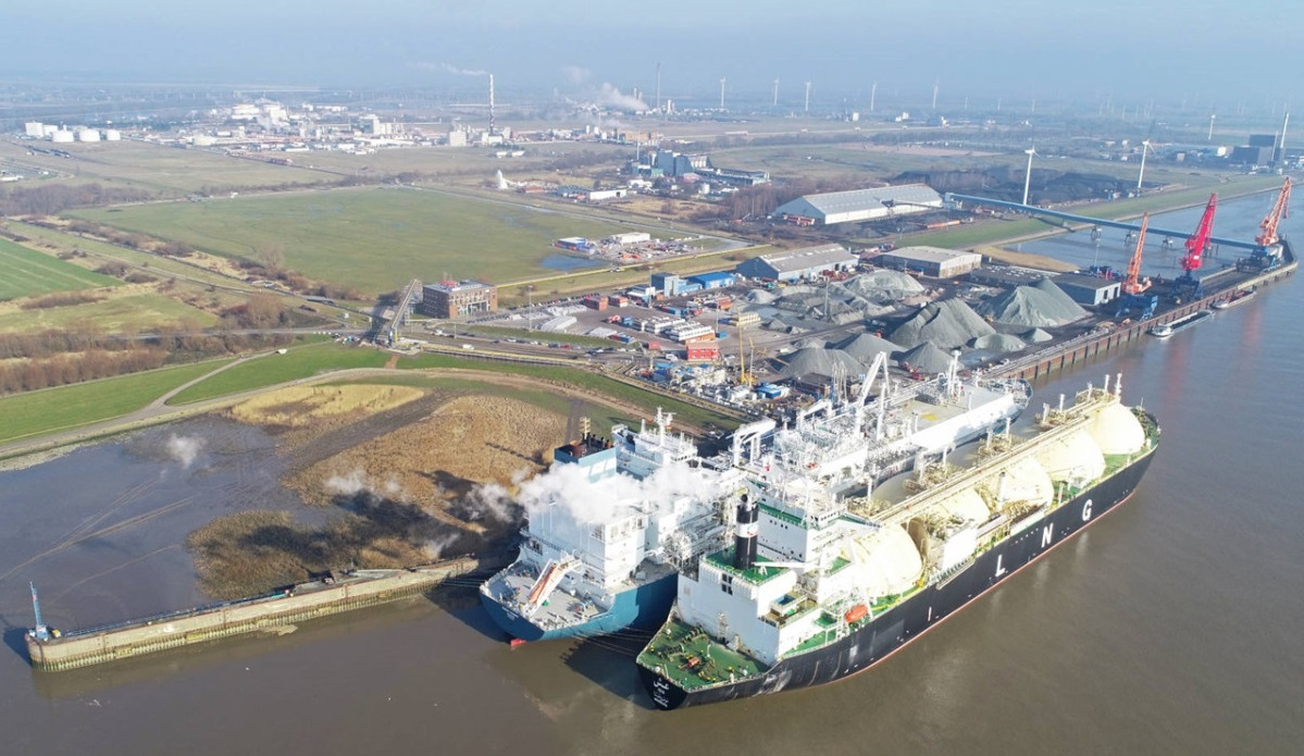 FLNG terminal at the port of Brunsbüttel