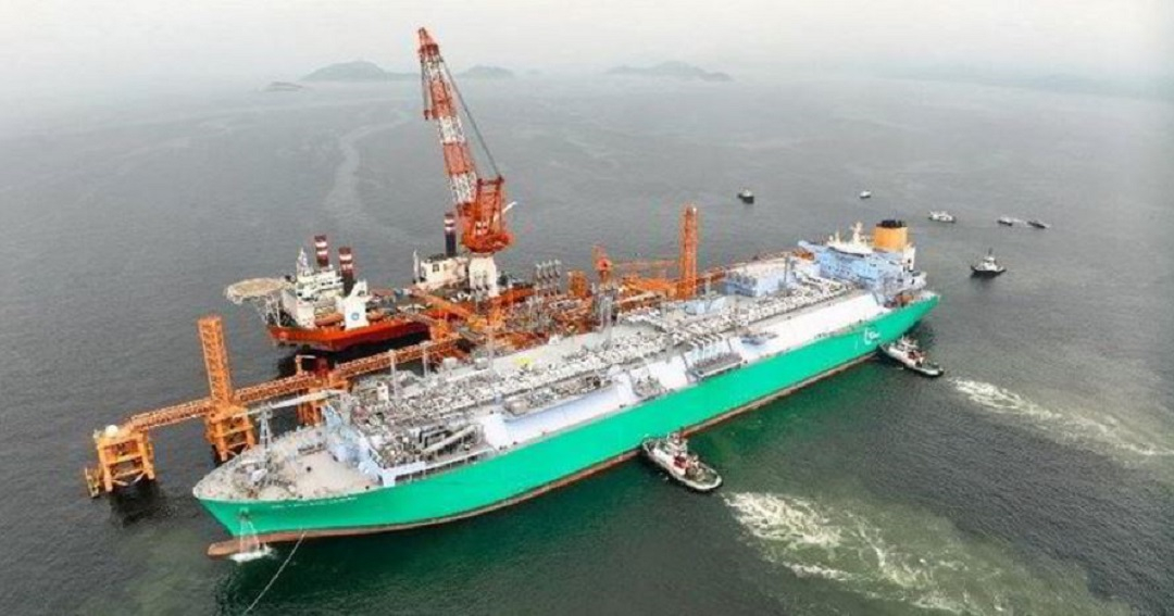 Mitsui’s OSK Lines’ ‘Bauhinia Sprit’ FRSU berths in Hong Kong