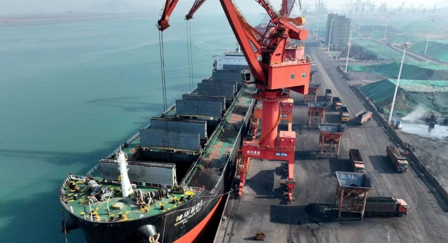 Coal tanker berthing at a Chinese port