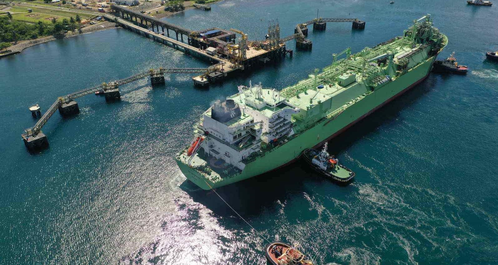 BW Batangas berths at the FGEN LNG terminal