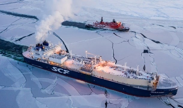 Novatek ice-breaking LNG carrier en route to Europe