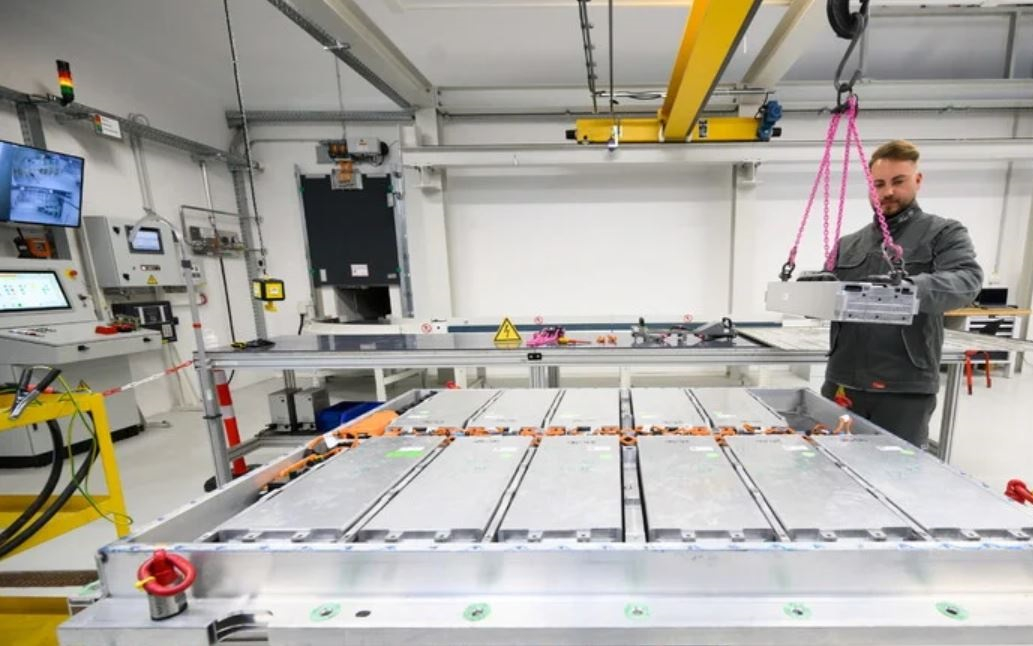 Recycling of e-car batteries