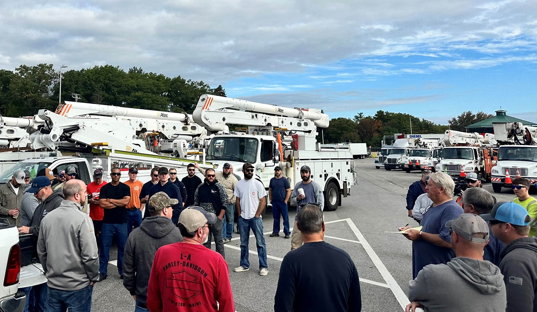 Safety briefing with Avangrid crews
