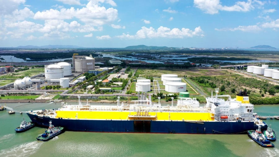 PetroChina ships LNG cargoes to Vietnam