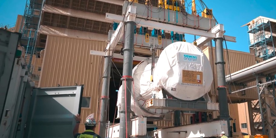 Siemens Energy turbine arrives at Sarir power plant site